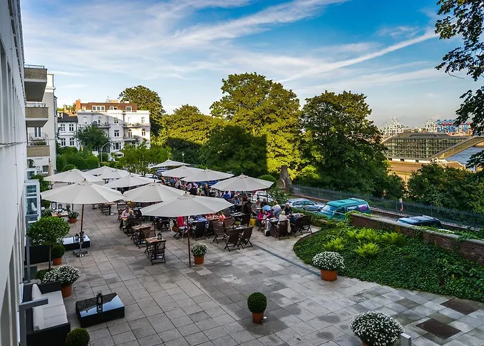 Rainvilles Elbterrassen 4*