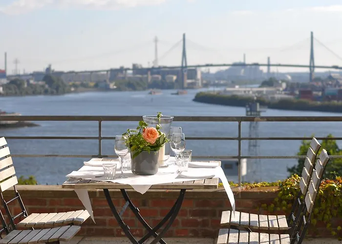 Rainvilles Elbterrassen Hotel 4*
