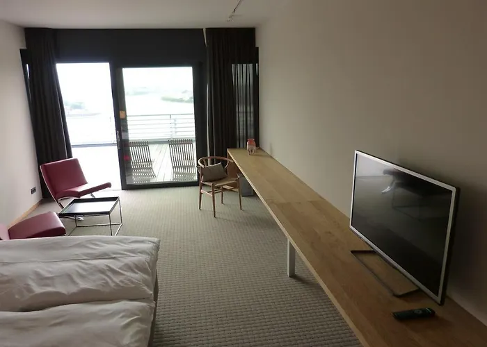 Rainvilles Elbterrassen Hotel